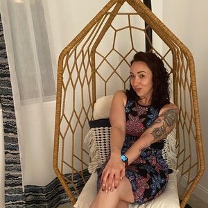 Meet your Posher, Annamaria